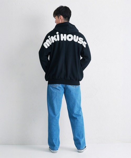 MIKI HOUSE(ミキハウス)の「【WEB限定】バックロゴパーカー(大人用)(パーカー・レディース・ベージュ/ロイヤルブルー/ラベンダー/ブラック・S(155-165cm)/M(165-175cm)/L(175-185cm))」の7枚目の写真