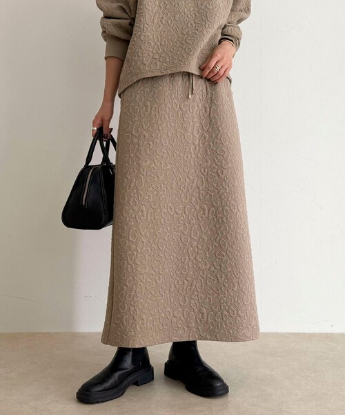 fredy emue(フレディエミュ)の「レオパードジャガードスカート(スカート・レディース・ベージュ/オフホワイト/チャコールグレー・38)」の3枚目の写真