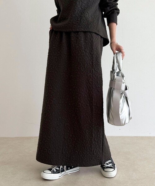 fredy emue(フレディエミュ)の「レオパードジャガードスカート(スカート・レディース・ベージュ/オフホワイト/チャコールグレー・38)」の2枚目の写真