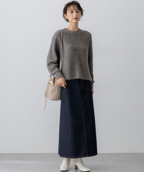 23区 L(ニジュウサンクオオキイサイズ)の「【洗える】スパンコールバルキー クロップド ニット(ニット/セーター・レディース・ベージュ系/グレー系/アイボリー系・46/44)」の5枚目の写真