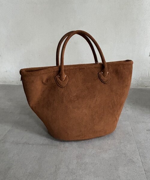 DouDou（ドゥドゥ）の「【WEB限定】スエードパイピングトート（ショルダーバッグ・レディース・ベージュ/グリーン/キャメル/ブラック・FREE）」の19枚目の写真