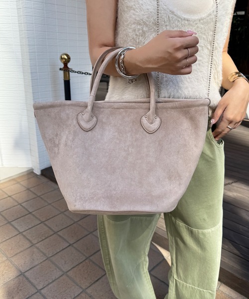 DouDou（ドゥドゥ）の「【WEB限定】スエードパイピングトート（ショルダーバッグ・レディース・ベージュ/グリーン/キャメル/ブラック・FREE）」の2枚目の写真