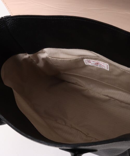 YOUNG&OLSEN The DRYGOODS STORE（ヤングアンドオルセン）の「【YOUNG&OLSEN】EMBOSSED LEATHER DELUXE TOTE S（トートバッグ・レディース・ブラウン/ブラック/ベージュ・FREE）」の15枚目の写真