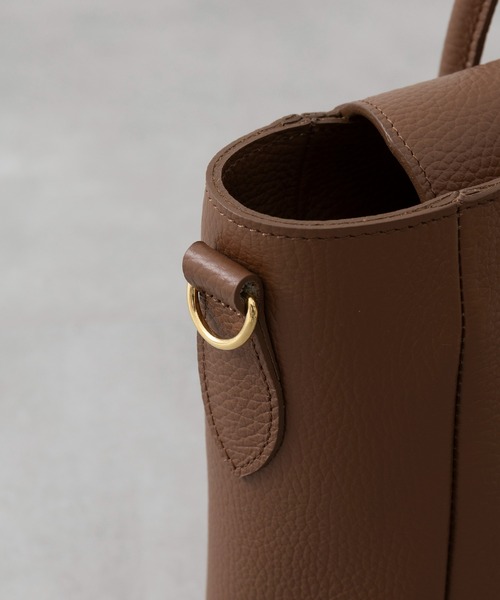 YOUNG&OLSEN The DRYGOODS STORE（ヤングアンドオルセン）の「【YOUNG&OLSEN】EMBOSSED LEATHER DELUXE TOTE S（トートバッグ・レディース・ブラウン/ブラック/ベージュ・FREE）」の12枚目の写真