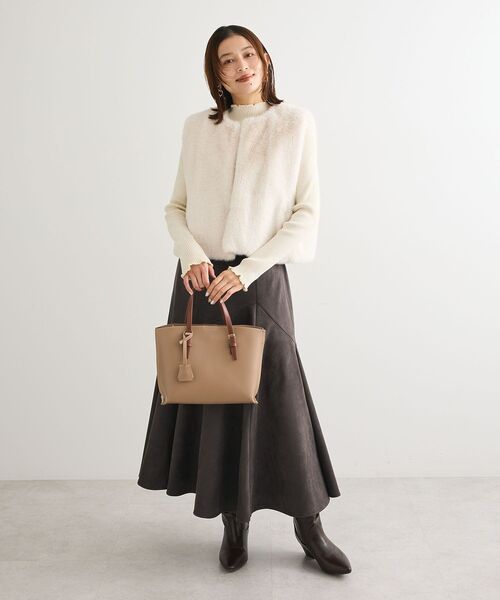 ELENCARE DUE（エレンカーレデュエ）の「・ELENCARE DUE フォックス調ファーベスト（ベスト・レディース・ブラウン/アイボリー/チャコールグレー・FREE）」の10枚目の写真