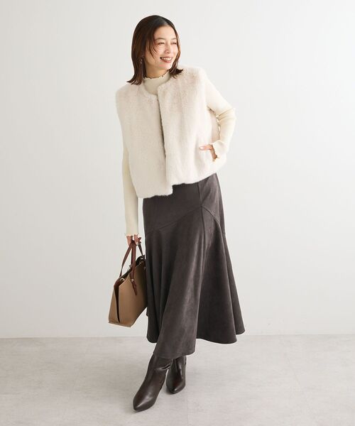 ELENCARE DUE（エレンカーレデュエ）の「・ELENCARE DUE フォックス調ファーベスト（ベスト・レディース・ブラウン/アイボリー/チャコールグレー・FREE）」の11枚目の写真