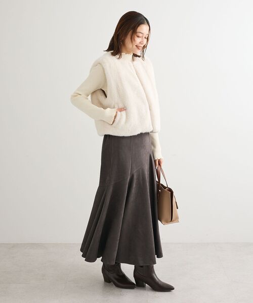 ELENCARE DUE（エレンカーレデュエ）の「・ELENCARE DUE フォックス調ファーベスト（ベスト・レディース・ブラウン/アイボリー/チャコールグレー・FREE）」の12枚目の写真