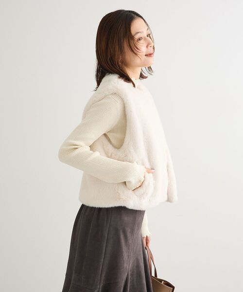 ELENCARE DUE（エレンカーレデュエ）の「・ELENCARE DUE フォックス調ファーベスト（ベスト・レディース・ブラウン/アイボリー/チャコールグレー・FREE）」の15枚目の写真