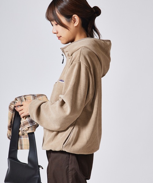 THOUSAND MILE（サウザンドマイル）の「THOUSAND MILE/サウザンドマイル KNIT FREECE HALF ZIP PARKER フード付きハーフジップパーカー（パーカー・メンズ・サンドベージュ/チャコール/ブラック・L/XS/XL/M）」の20枚目の写真