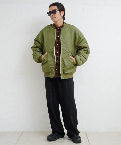 Kastane(カスタネ)の「【一部店舗限定/ユニセックス/M.Lサイズ展開】BM リバーシブルMA-1(MA-1・レディース・グレー/カーキ/ブラック・LARGE/MEDIUM)」の7枚目の写真