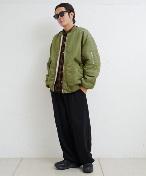 Kastane(カスタネ)の「【一部店舗限定/ユニセックス/M.Lサイズ展開】BM リバーシブルMA-1(MA-1・レディース・グレー/カーキ/ブラック・LARGE/MEDIUM)」の8枚目の写真