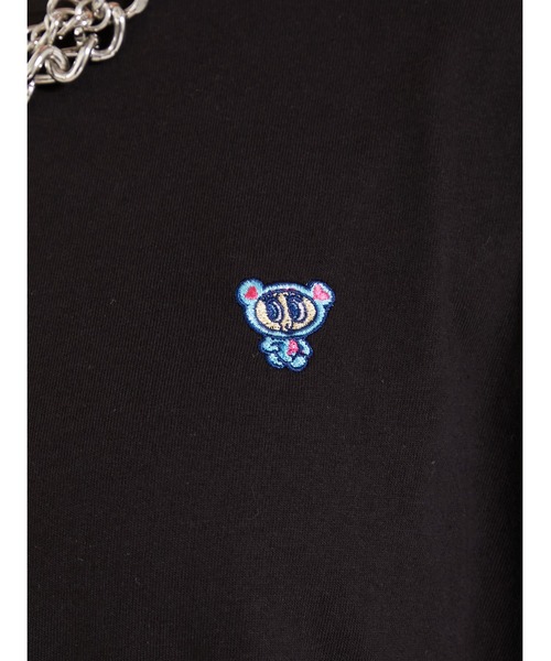 ANGEL BLUE（エンジェルブルー）の「【エンジェルブルー×DIP IN CHOCOLATE】フロント刺繍＆バックプリントTシャツ（Tシャツ/カットソー・レディース・ブラック/オフホワイト/ライトグレー・F）」の4枚目の写真