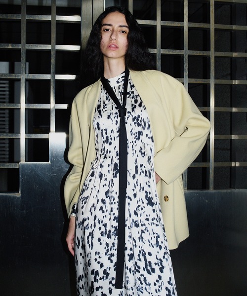 OFFICINAプリーツフレアワンピース（ワンピース）｜allureville