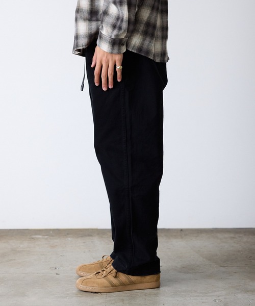 ROOPTOKYO(ループトウキョウ)の「ウェビングベルト付き テーパード ブラックチノパンツ(チノパンツ・メンズ・ブラック・M/L/XL)」の7枚目の写真