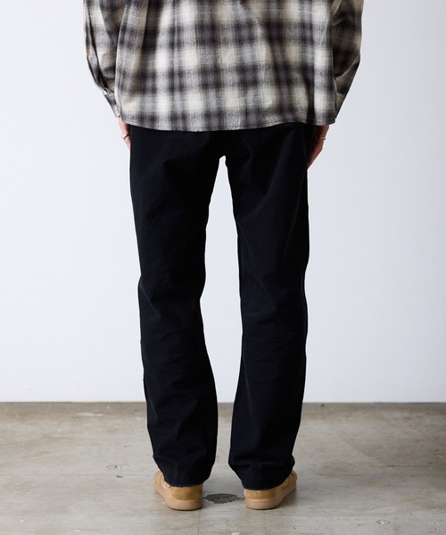 ROOPTOKYO(ループトウキョウ)の「ウェビングベルト付き テーパード ブラックチノパンツ(チノパンツ・メンズ・ブラック・M/L/XL)」の6枚目の写真
