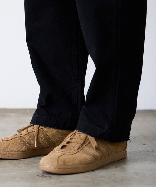 ROOPTOKYO(ループトウキョウ)の「ウェビングベルト付き テーパード ブラックチノパンツ(チノパンツ・メンズ・ブラック・M/L/XL)」の3枚目の写真