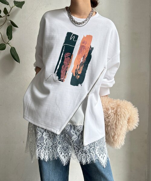 DouDou(ドゥドゥ)の「【WEB限定】ペイント柄トップス(Tシャツ/カットソー・レディース・ホワイト/ブラック/グレー・FREE)」の1枚目の写真