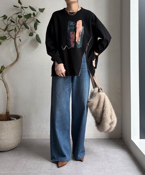 DouDou(ドゥドゥ)の「【WEB限定】ペイント柄トップス(Tシャツ/カットソー・レディース・ホワイト/ブラック/グレー・FREE)」の16枚目の写真
