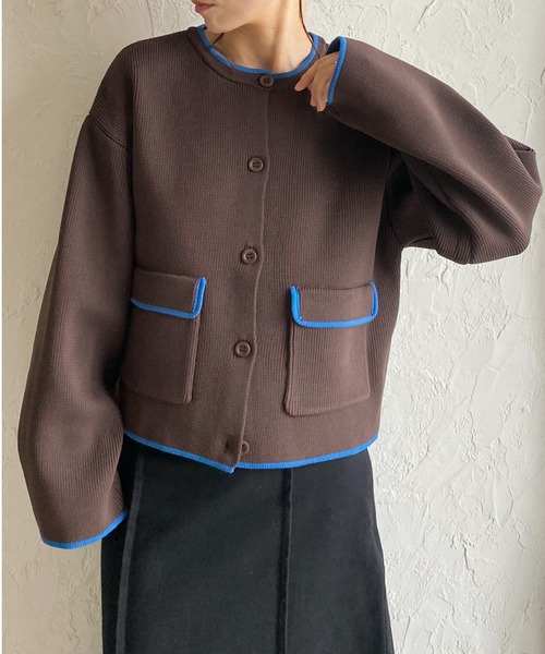 She's Closet(シーズクローゼット)の「ショート丈長袖配色バイカラーニットカーディガン(カーディガン/ボレロ・レディース・ブラウン/アイボリー/ブラック/チャコールグレー・FREE)」の4枚目の写真
