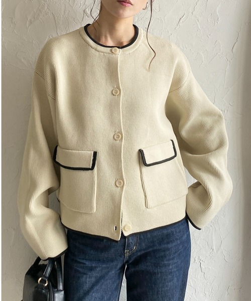 She's Closet(シーズクローゼット)の「ショート丈長袖配色バイカラーニットカーディガン(カーディガン/ボレロ・レディース・ブラウン/アイボリー/ブラック/チャコールグレー・FREE)」の2枚目の写真