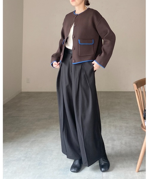 She's Closet(シーズクローゼット)の「ショート丈長袖配色バイカラーニットカーディガン(カーディガン/ボレロ・レディース・ブラウン/アイボリー/ブラック/チャコールグレー・FREE)」の21枚目の写真