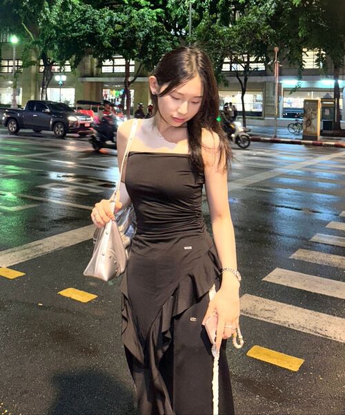KHAKIPOINT(カーキポイント)の「Ruffled Layered Top (black)(Tシャツ/カットソー・レディース・その他・FREE)」の4枚目の写真