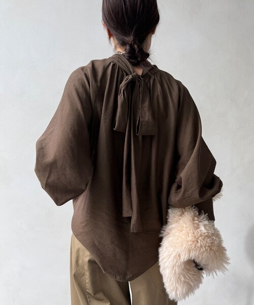 DouDou（ドゥドゥ）の「棒タイ2WAYブラウス（シャツ/ブラウス・レディース・オフホワイト/ブラック/カーキ・FREE）」の21枚目の写真