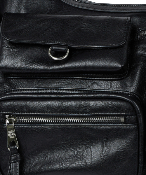 IUGAMAKARAS（イウガマカラス）の「Multi Pocket Leather Bag (Black)（ショルダーバッグ・レディース・その他・FREE）」の14枚目の写真