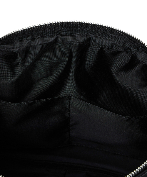 IUGAMAKARAS（イウガマカラス）の「Multi Pocket Leather Bag (Black)（ショルダーバッグ・レディース・その他・FREE）」の17枚目の写真