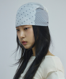 SLEEKGLOW（スリック グロウ）の「シルキー トライアングルスカーフ[グレードット]（バンダナ/スカーフ）」