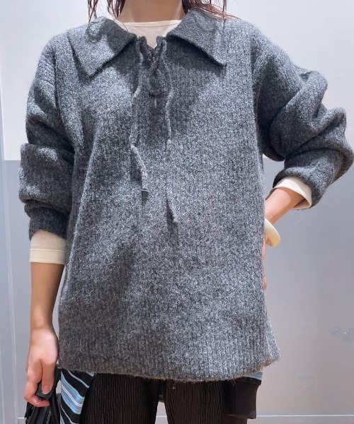 Right-on（ライトオン）の「【HONEYSUCKLE ROSE】メランジスキッパーセーター (大きめ襟/リボン付き/ゆるシルエット/フェミニン/オールシーズン)（ニット/セーター・レディース・ベージュ/ダークグレー/ブルー・L/M）」の9枚目の写真