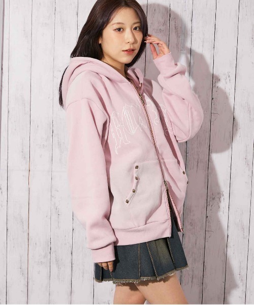 GORGE（ゴージ）の「《スプレー加工×ロゴプリント》レディース 裏起毛 ジップパーカー ストリート フェードカラー 秋冬（パーカー・レディース・ネイビー/ピンク/ブラック・F）」の11枚目の写真