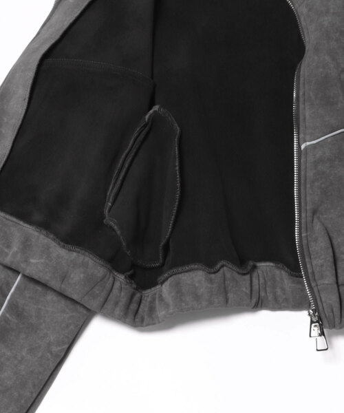 Figments（フィグメンツ）の「パイピングトラックジャケット（ブルゾン・レディース・チャコールグレー/ホワイト・FREE）」の4枚目の写真