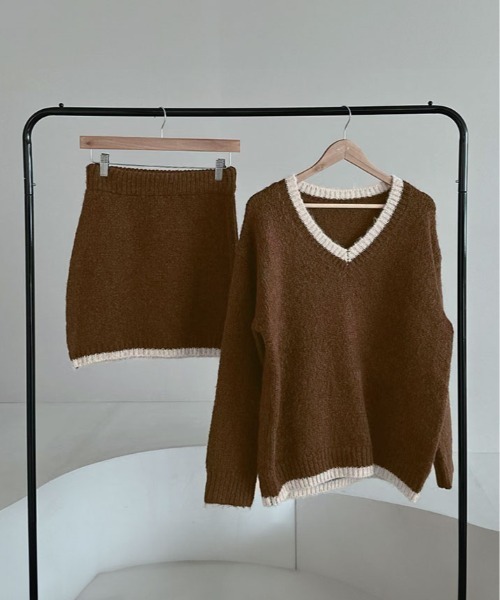 kirakiraShop(キラキラショップ)の「配色 ニットトップス&ミニスカート セットアップ(ニット/セーター・レディース・ブラック/ベージュ/ブラウン・FREE)」の12枚目の写真