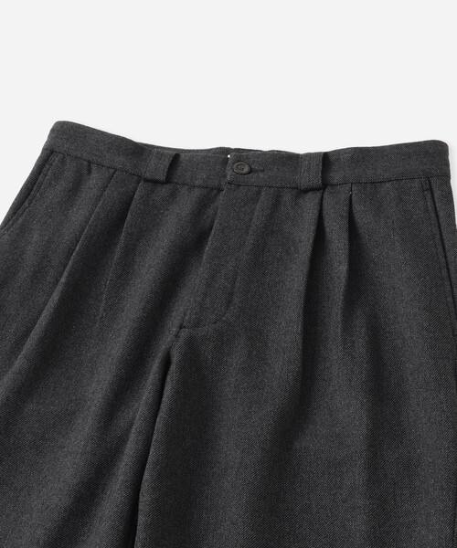Saturdays NYC(サタデーズ ニューヨークシティ )の「George Wool Wide Two Tuck Pants(その他パンツ・メンズ・ブラック・S/L/X-SMALL/M)」の8枚目の写真