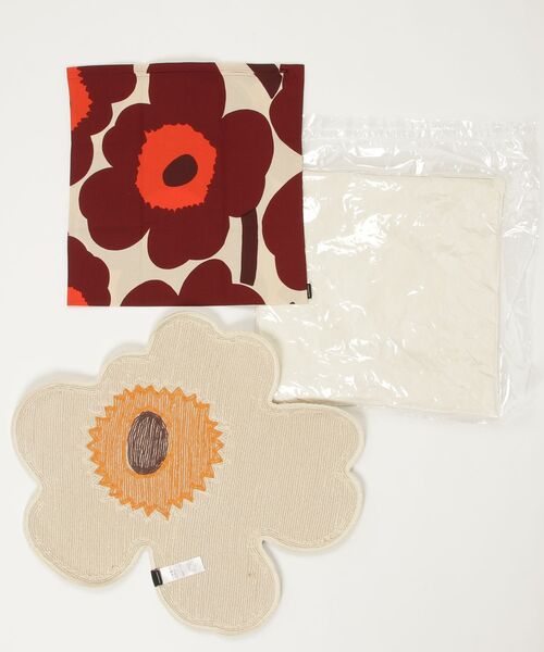 marimekko（マリメッコ）の「【ノベルティ付】Unikko / Cushion Cover & Bath mat + Inner Cushion set（クッション/クッションカバー・レディース・ワインレッド・FREE）」の2枚目の写真
