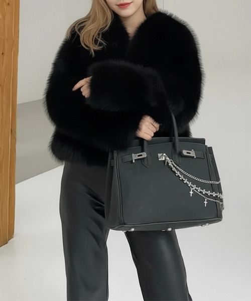 by LEGNA（バイレグナ）の「フェイクファーショート丈ジャケット（その他アウター・レディース・ブラック/グレー・SMALL/MEDIUM/LARGE/X-LARGE）」の7枚目の写真