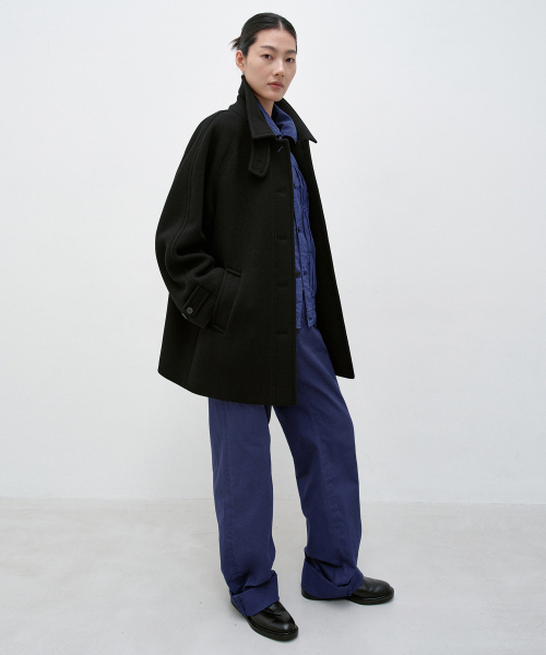 INSILENCE WOMEN(インサイレンスウーマン)の「ソフトハーフバルマカンコート ブラック(チェスターコート・レディース・その他・SMALL/MEDIUM)」の2枚目の写真