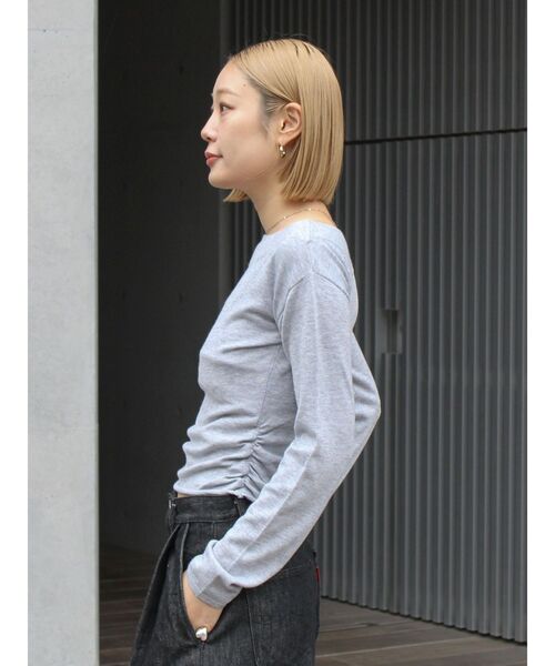 Ungrid（アングリッド）の「ギャザーデザインフィットニット（ニット/セーター・レディース・チャコールグレー/ライトグレー/レッド・FREE）」の7枚目の写真