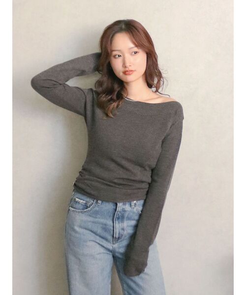 Ungrid（アングリッド）の「ギャザーデザインフィットニット（ニット/セーター・レディース・チャコールグレー/ライトグレー/レッド・FREE）」の13枚目の写真