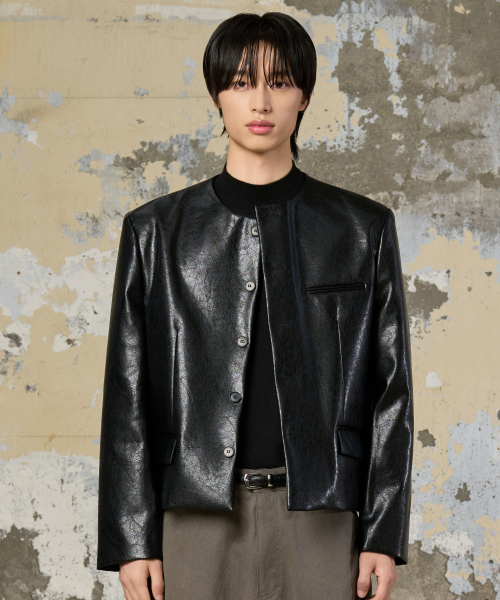 HYOJI(ヒョージ)の「FWノーカラークロップジャケット_レザー(ブラック)(ライダースジャケット・メンズ・ブラック・M/L/XL)」の3枚目の写真