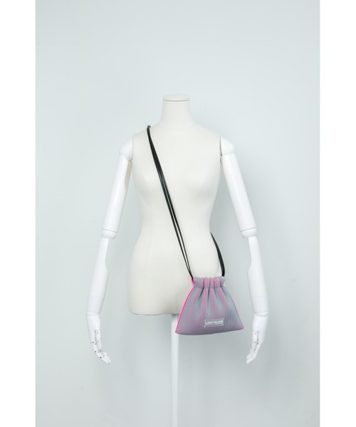 LASTFRAME（ラストフレーム）の「KASANE SACK BAG MINI（ショルダーバッグ・レディース・ブラック系その他/グレー系その他/グリーン系その他/ピンク系その他・mini）」の12枚目の写真