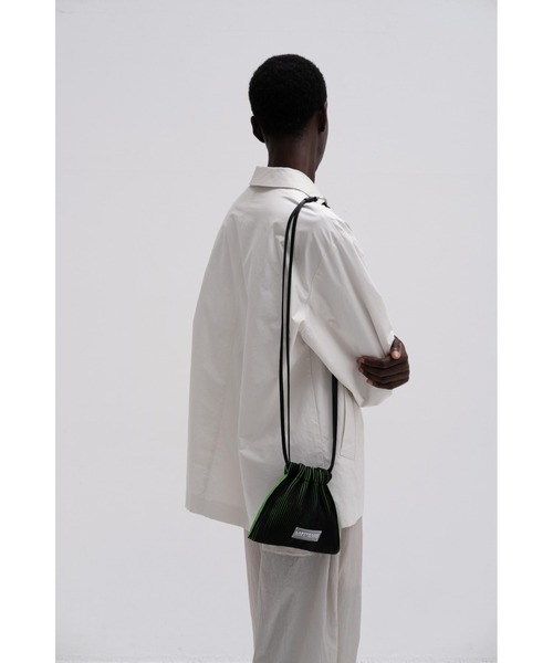 LASTFRAME（ラストフレーム）の「KASANE SACK BAG MINI（ショルダーバッグ・レディース・ブラック系その他/グレー系その他/グリーン系その他/ピンク系その他・mini）」の7枚目の写真