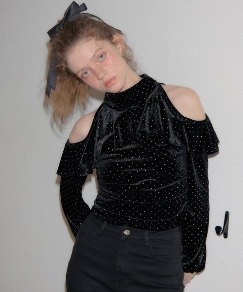 SALON DE YOHN(サロンドヨーン)の「Shoulder Point Velvet Blouse(シャツ/ブラウス・レディース・その他・MEDIUM/SMALL)」の3枚目の写真