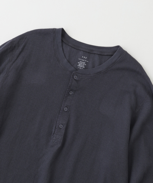 SAVE KHAKI UNITED（セーブカーキユナイテッド）の「SAVE KHAKI UNITED / セーブ カーキ ユナイテッド ポインテル ヘンリー ネック ロンT（Tシャツ/カットソー・メンズ・ブラック系その他/ブラウン/ホワイト・MEDIUM/X-LARGE/LARGE）」の5枚目の写真