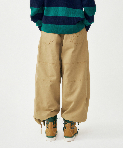 FROM ARLES（フロムアルル）の「ワイドペルティグコットンパンツ / ベージュ（スウェットパンツ・メンズ・ベージュ・LARGE/MEDIUM）」の4枚目の写真