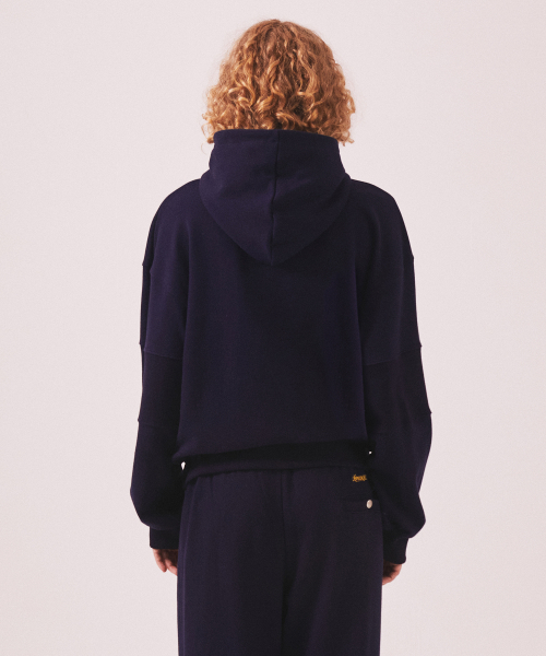 MENASOO（ミナス）の「MNS Seoul Hoodie_Navy（パーカー・レディース・ネイビー・F）」の3枚目の写真