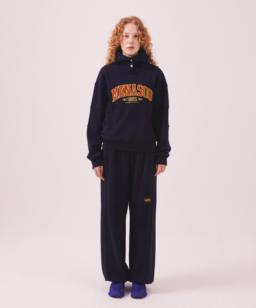 MENASOO（ミナス）の「MNS Seoul Hoodie_Navy（パーカー・レディース・ネイビー・F）」の4枚目の写真