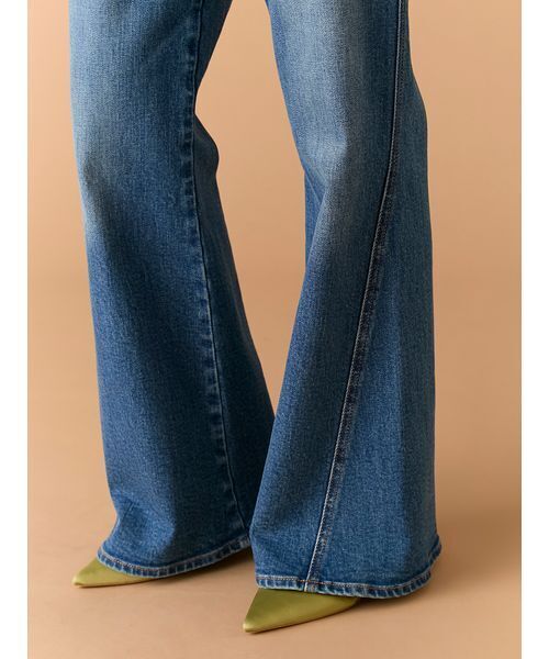 LILY BROWN(リリーブラウン)の「【WEB限定00サイズ】ストレッチフレアデニムパンツ(デニムパンツ・レディース・ブルー/イエロー/その他・0/1)」の15枚目の写真