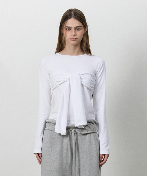 THREE TO EIGHTY(スリートゥエイティー)の「RIBBON DRAPE LONG SLEEVE TEE WHITE(Tシャツ/カットソー・レディース・その他・FREE)」の1枚目の写真